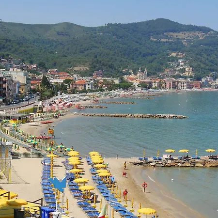 Tullia Relax 650m From The Sea - Happy Appartement